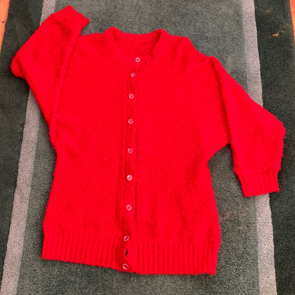 Bright Red Loosely Woven Acrylic Cardigan
Labels missing, Size 12. Lightweight